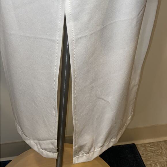 La Patean White With Blue Flowers Dress - Picture 9 of 14